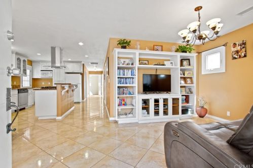 6108 Gundry Ave, Long Beach CA  90805-4258 exterior