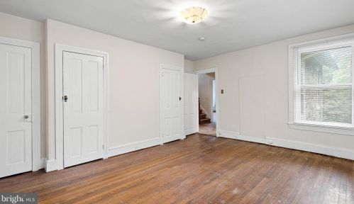 1013 Talcon Dr, Wilmington DE  19804-1242 exterior