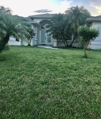 598 Turton Ter, Fort Pierce, FL 34983-1171