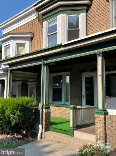 703 Centre St, Primrose, PA 17901-1111