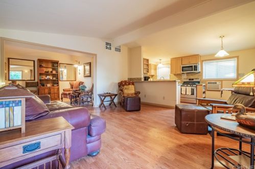 2018 Lingard St, Lancaster CA 93536-1405 exterior