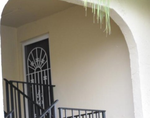 334 Lake Dora Dr, West Palm Beach, FL 33411-2362