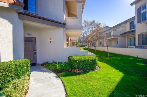 8070 Treeview Ct, Anaheim, CA 92808-1552