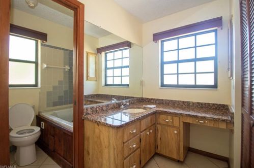 2225 2nd St, Cape Coral FL  33909-2876 exterior