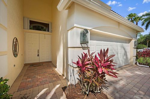 9035 Sand Pine Ln, West Palm Beach, FL 33412-1307