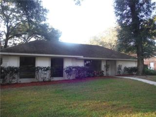 1009 Oakridge Manor Dr, Brandon, FL 33511-7652