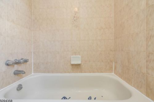 115 Johanna Farms Rd, East Amwell Township NJ  08551-2009 exterior