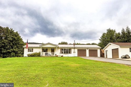 9851 Community Rd, Orrstown, PA 17244-9700