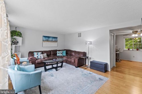8679 Hickory Ridge Ct, Springfield, VA 22153-3703