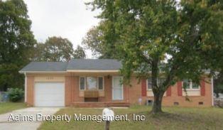 1235 Chilton Dr, Fayetteville NC  28314-5407 exterior