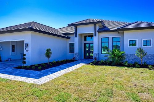 12 Willoughby Dr, Naples, FL 34110-1359