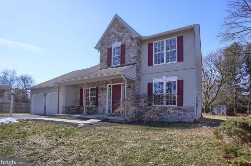 430 Sawmill Rd, Smithville, PA 17560-9714