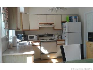 12 Brantwood Dr, Madison, CT 06443-2334