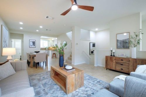 983 Alta Mar Ter, San Jose, CA 95126-1076