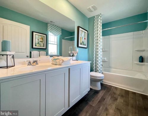 422 Grainery Way, Seaford DE  19973-7611 exterior