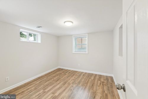 6005 Amherst Ave, Springfield VA 22150-3227 exterior