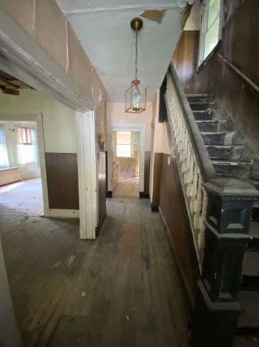 419 Maytide St, Pittsburgh PA  15227-1847 exterior