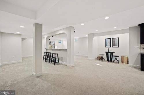 3211 Winter Sun Ter, Herndon VA  20171-1939 exterior