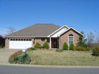 78 Bay Hill Dr, Benton, KY 42025-6576