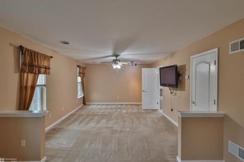 6608 Carmel Dr, Macungie PA  18062-8763 exterior