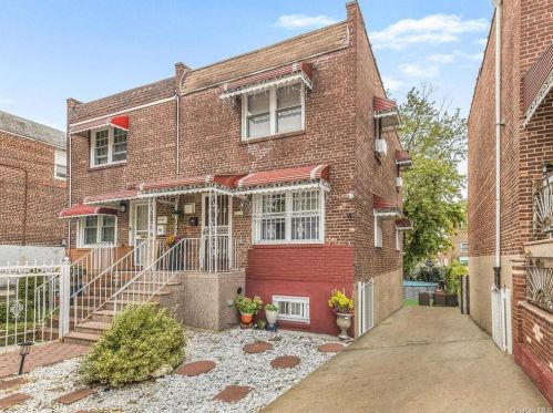 4149 Murdock Ave, Bronx, NY 10466-2113