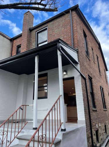 2443 Hering Ave, Bronx, NY 10469-5425