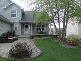 3569 Greten Ln, Hastings, MN 55033-4142