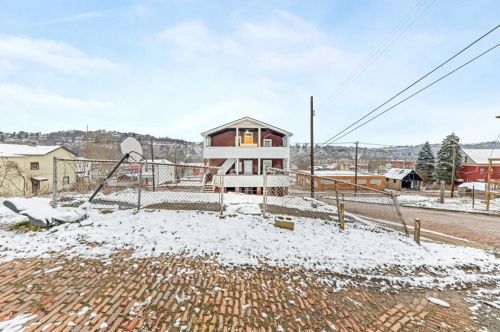 1101 Locust St, Mckeesport PA  15132-4312 exterior