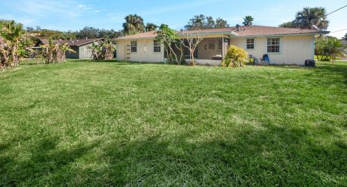 545 11th Ave, Vero Beach, FL 32962-1522