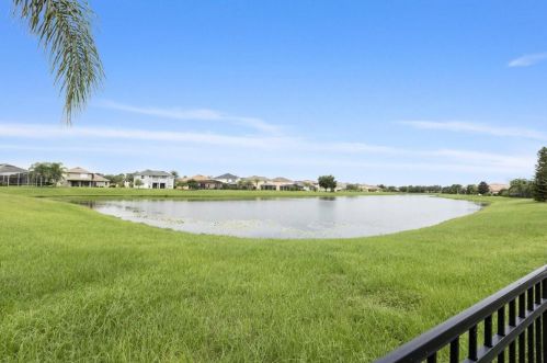 6056 Lake Melrose Dr, Orlando FL  32829-7691 exterior