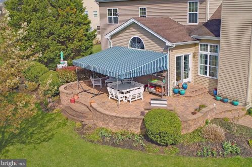 17 Nicole Ct, Auburn NJ 08085-3448 exterior