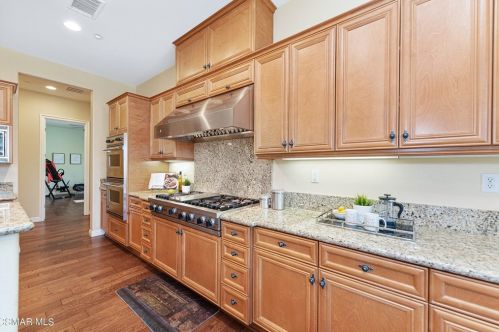 3824 Doheney Ct, Simi Valley CA  93063-0208 exterior