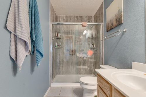 2821 Custer Dr, Denton TX  76210-6449 exterior