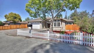 1372 Hoffman Ln, Campbell, CA 95008-6734