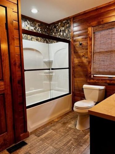 24480 Bushby Rd, Laurelville OH  43152-9712 exterior