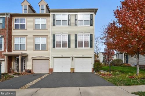 11930 Benton Lake Rd, Bristow, VA 20136-6159