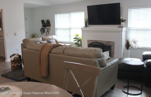 26 Rosewood Ct, Lakewood NJ  08701-5721 exterior