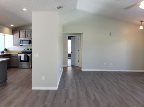 1189 Cynthia St, Fort Pierce, FL 34983-2412