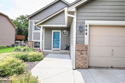 664 107th Ln, Minneapolis, MN 55448-4336
