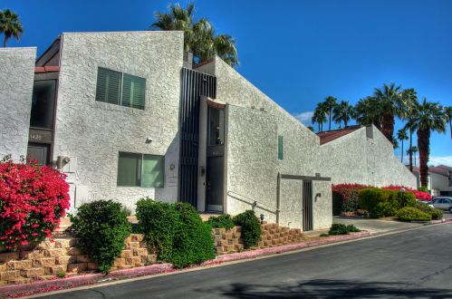 1424 Camino Real, Palm Springs, CA 92264-8833