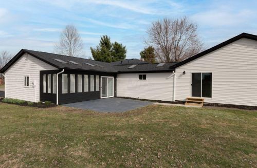 4885 Watkins Rd, Pataskala OH  43062-8569 exterior