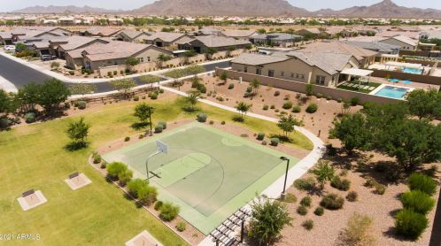 7544 Peppertree Dr, Gilbert AZ  85298 exterior