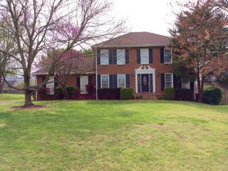 818 Countrywood Dr, Franklin, TN 37064-5507
