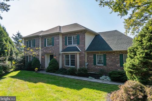 2324 Holly Ln, Miquon, PA 19444-2200