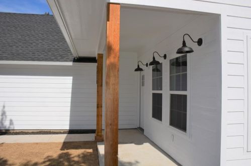 214 5th St, Weatherford, TX 76086-1842