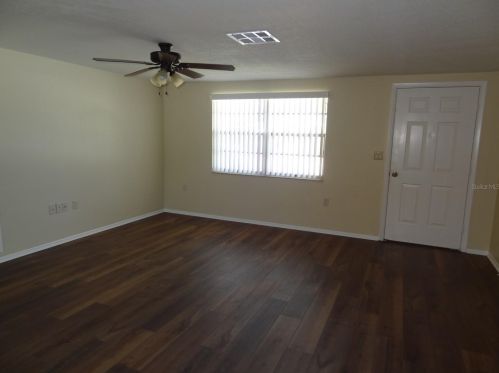 11814 Oceanside Dr, Port Richey, FL 34668-1069