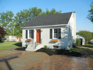 2604 Burrows St, Easton, PA 18045-6037