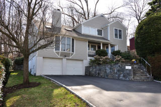 24 Riverview Ave, Ardsley, NY 10502-2317