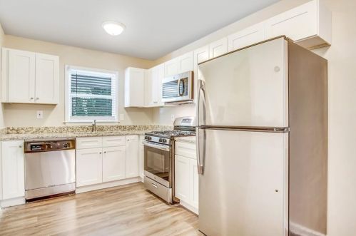 4095 Indian Creek Cir, Stone Mountain GA  30083-5427 exterior