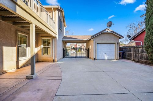 447 Henley Pkwy, Grayson CA  95363-8828 exterior